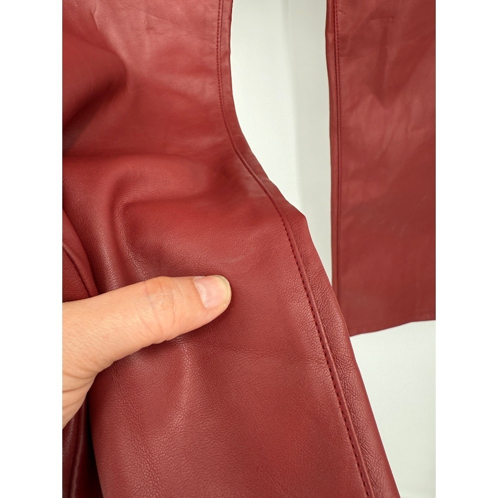 Pistola Pants Women's 26 Red Faux Leather Straight Crop‎ Holiday Grunge Chic NWT - Picture 5 of 13